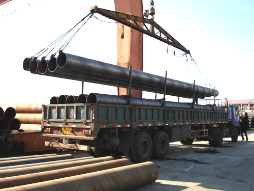 螺旋<a href=http://www.www.shop114.cn target=_blank class=infotextkey>焊接鋼管</a>裝貨圖